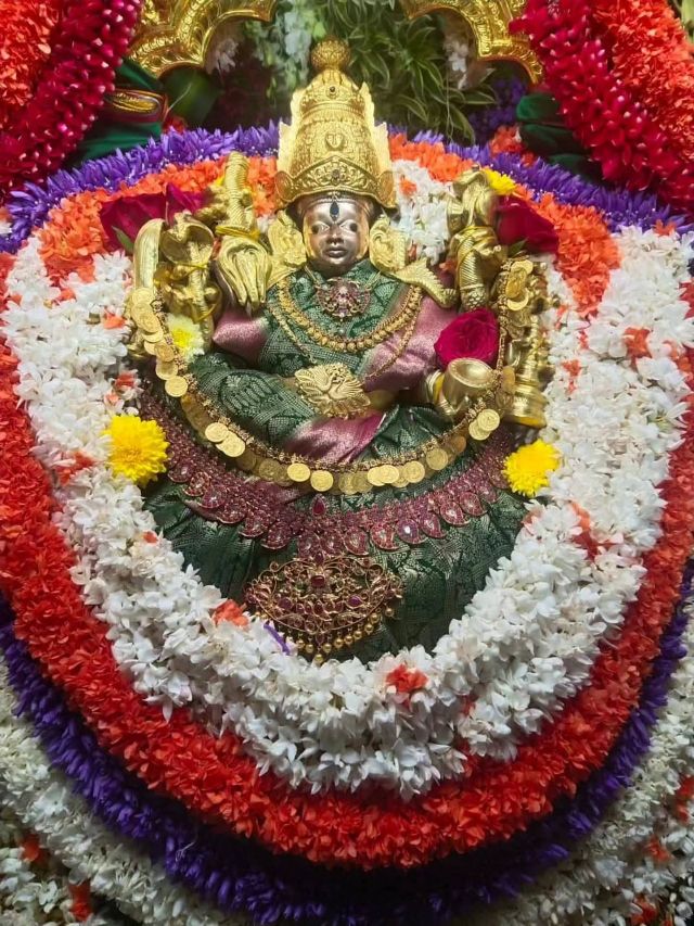 05 08 2026 shri chamundeshwari amma mysuru.jpg?v=1785946140 - ShriLahari.Com Shri Chamundeshwari Amma, Mysuru