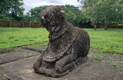 Nandi Vigraha Kattale Basadi Barkur Travel Places