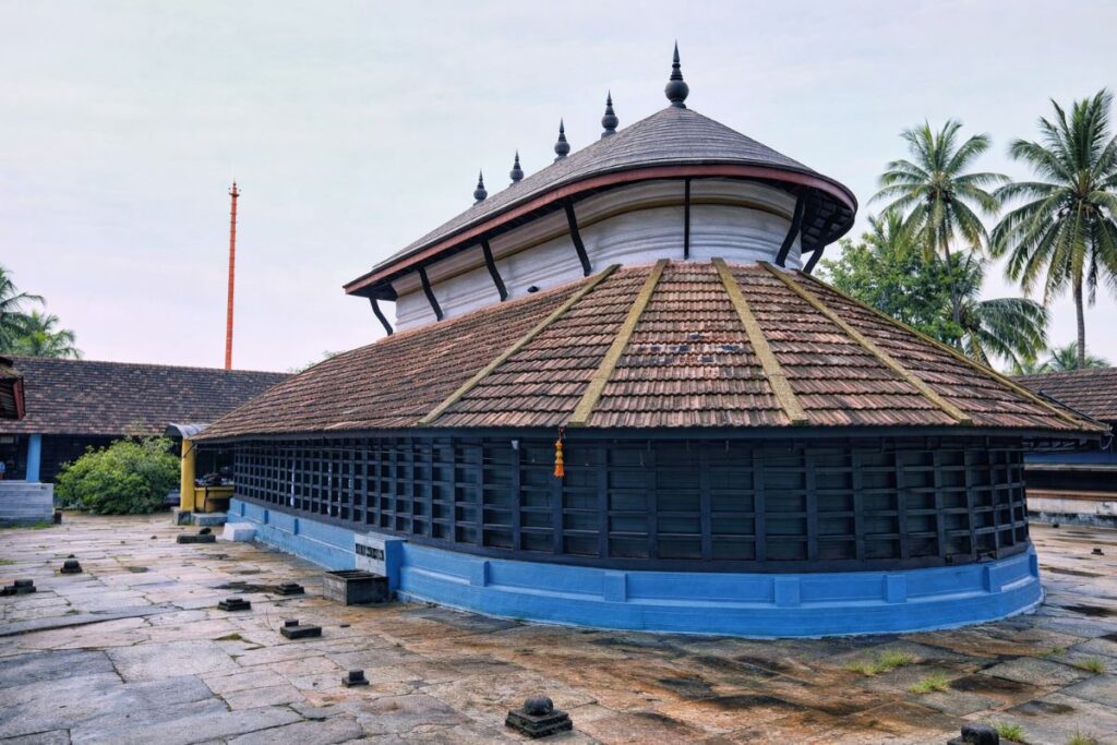 Panchalingeshwara Temple Barkur Travel Places