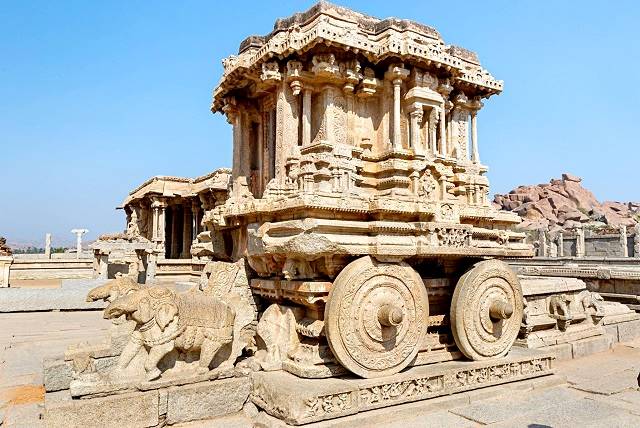 Stone Chariot Side View Vittala Temple Hampi