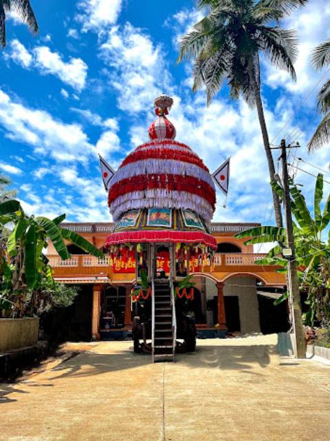 ಉತ್ಸವ ರಥ ಶ್ರೀ ವಿಷ್ಣುಮೂರ್ತಿ ದೇವಸ್ಥಾನ ಆರೂರು