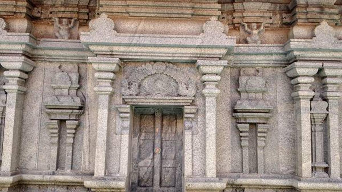 ಗರ್ಭಗುಡಿ ಹಿಂಬದಿ ಶ್ರೀ ವಿಷ್ಣುಮೂರ್ತಿ ದೇವಸ್ಥಾನ ಉಂಡಾರು